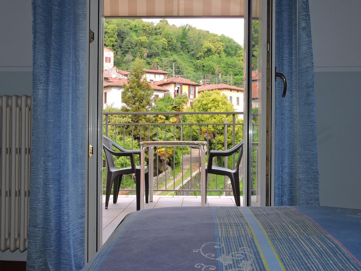 Hotel Capri Lesa Zewnętrze zdjęcie